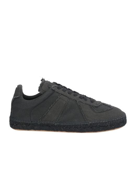 Maison Margiela Black Minimalist Low-Top Casual Shoes