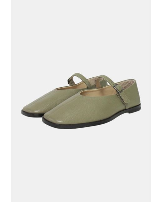 Max Mara Green Square-Toe Flat Shoes