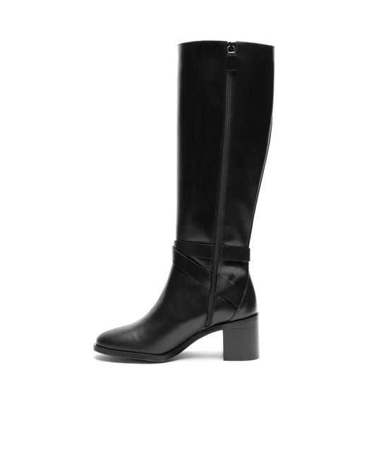 Stuart Weitzman Black Round Toe Boots