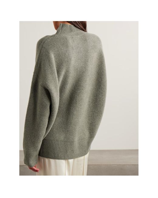 LeKasha Gray Long-Sleeved Knitwear