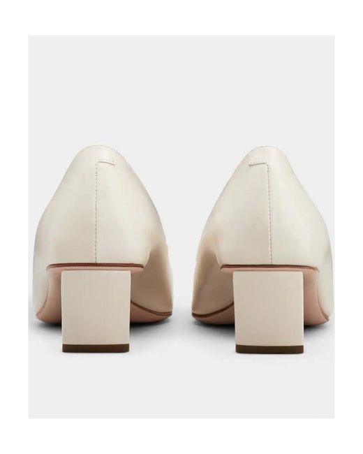 Roger Vivier Natural Belle Vivier Motherpearl High Heels