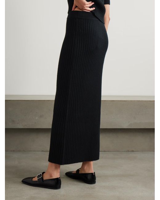 arch4 Black Ribbed Knit Skirt