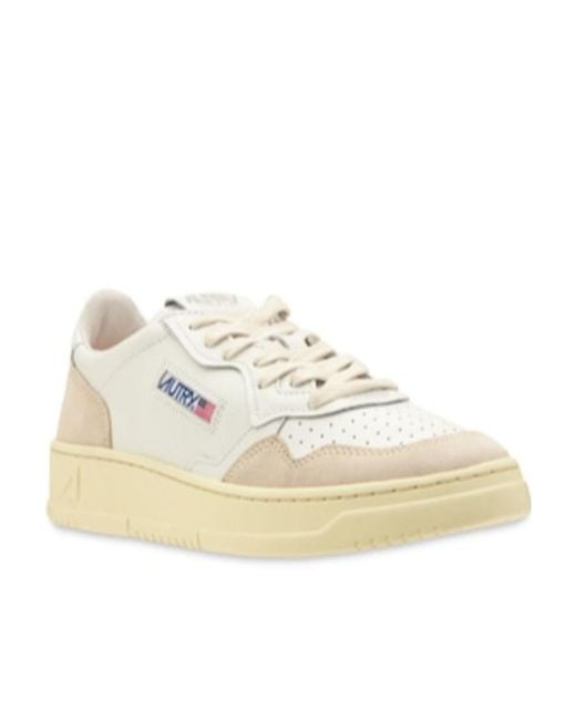 Autry White Medalist Low-Top Casual Sneakers