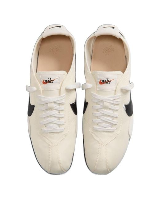 Nike White Round Toe Lace-Up Sneakers