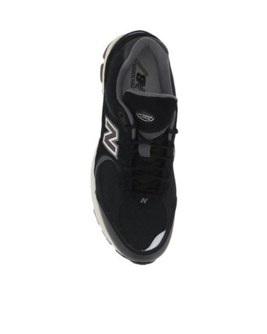 New Balance Black 2002R Lace-Up Sneakers for men