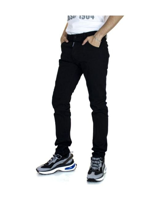 DSquared² Black Logo Patch Low-Rise Trousers for men
