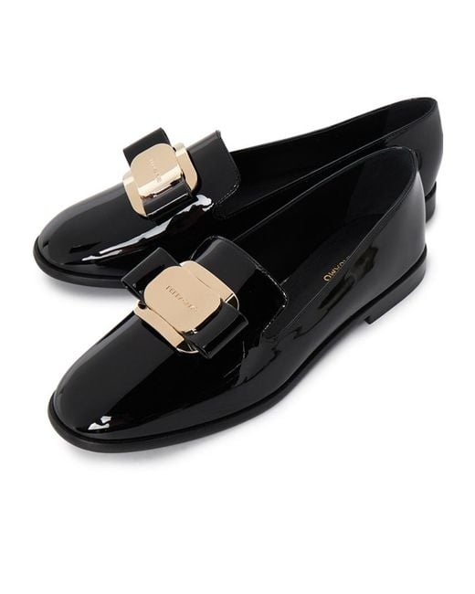 Ferragamo Black Round-Headed Love Shoes