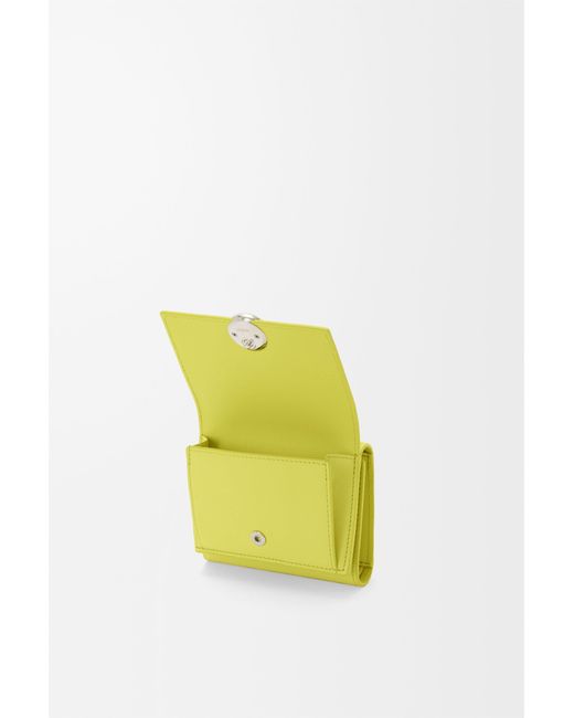 Loewe Yellow Portefeuille À Trois Volets Pebble En Cuir De Veau Nappa Brillant