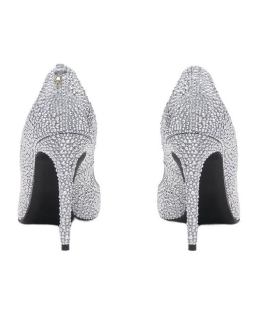 McQueen White Skull Pump