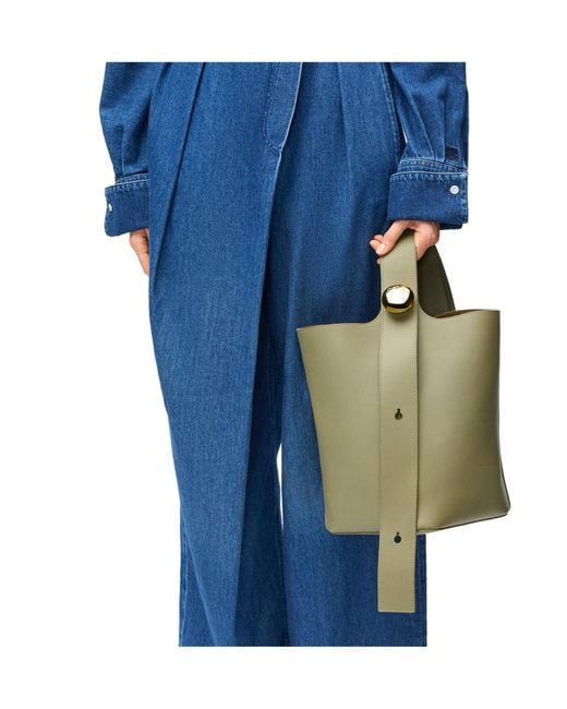 Loewe Green Medium Pebble Bucket