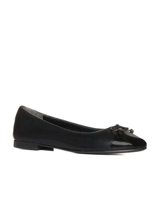 Tory Burch Black Cap-Toe Ballet Flats