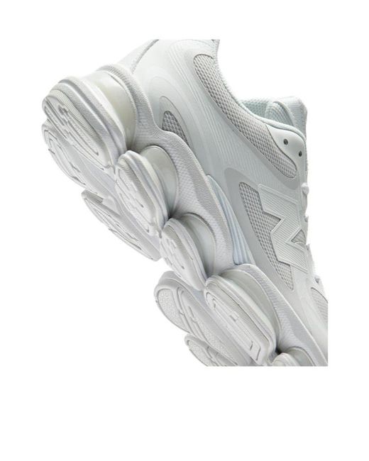 New Balance White Round-Toe Sneakers for men