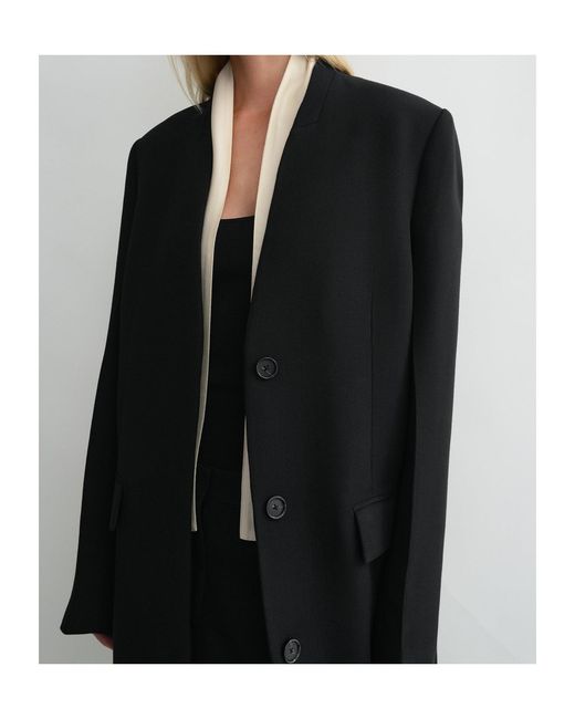 Totême  Black Deep Pleat Coat