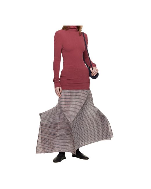 Issey Miyake Red High-Neck Long-Sleeved Knitwear