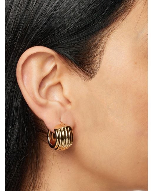 Ferragamo Metallic Ring Ear Nail