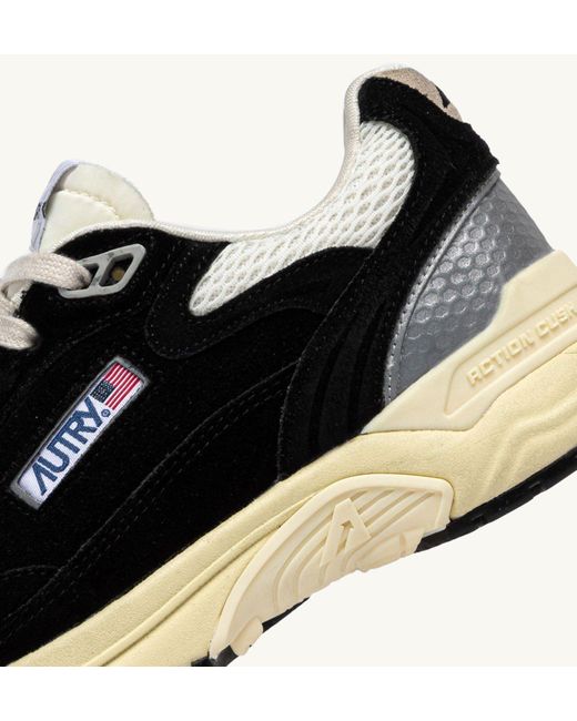 Autry Black Hyperway Low Sneaker