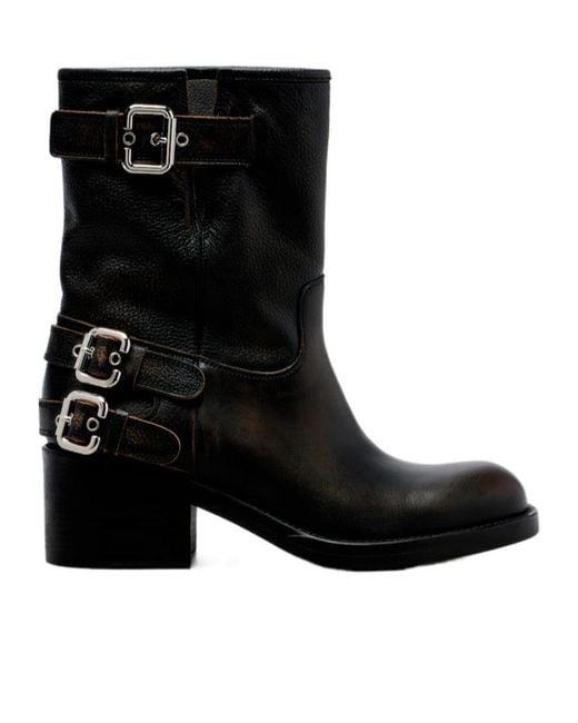 Chloé Black Round-Toe Ankle Boots