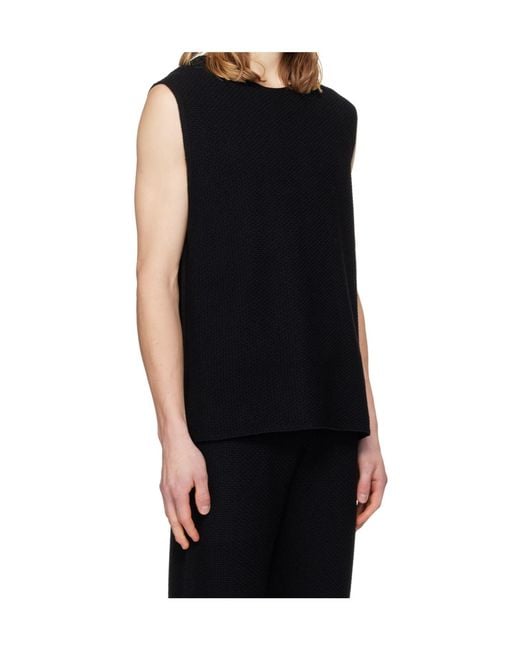 Homme Plissé Issey Miyake Black Sleeveless Vest-Style Knitwear for men