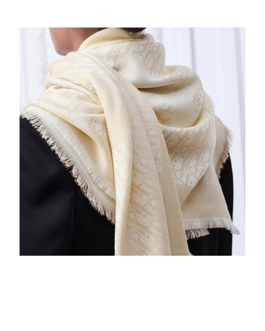 Dior Natural Infini Shawl