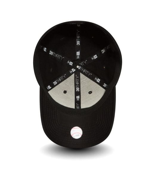 KTZ Black New York Yankees Classic 39Thirty Cap for men