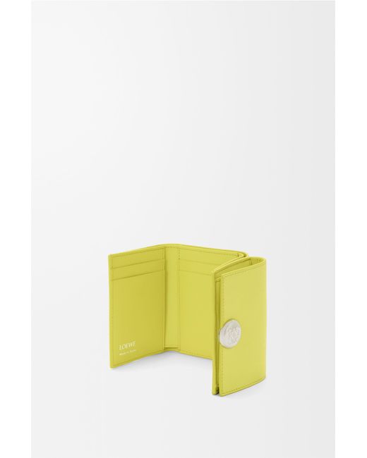 Loewe Yellow Portefeuille À Trois Volets Pebble En Cuir De Veau Nappa Brillant