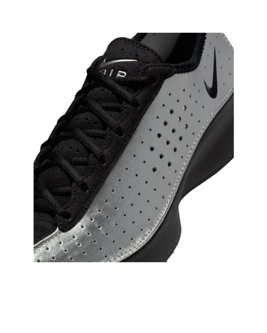 Nike Black Gradient Perforated Low-Top Running Shoes for men