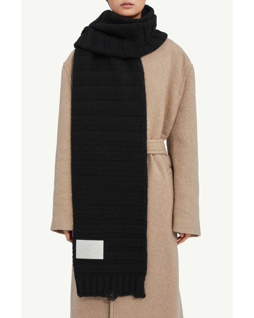 MM6 by Maison Margiela Black Logo Patch Distressed Knitted Scarf