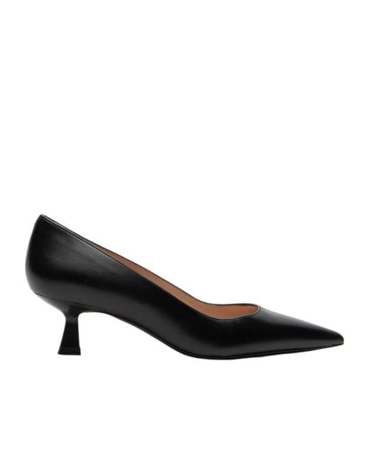 Stuart Weitzman Black Stuart Sculpt Pump 50