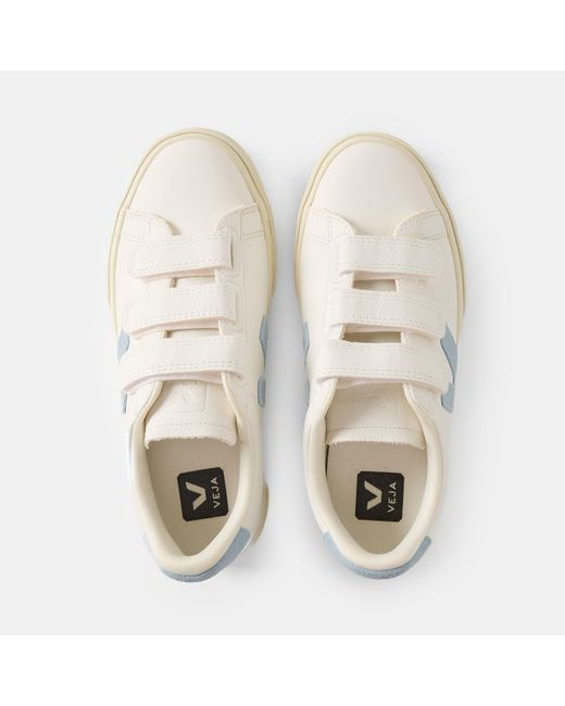 Veja White Simple Versatile Shoes