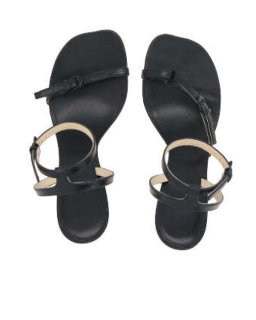★ ロエベ ★ PETAL STILETTO サンダル Loewe Petal Stiletto Ankle Strap Sandals in Metallic | Lyst