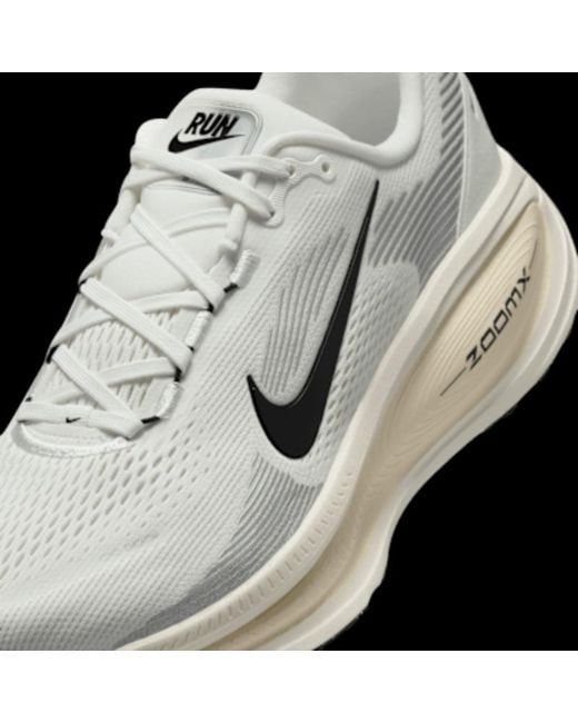 Nike Gray Vomero 18 Mesh Running Shoes for men