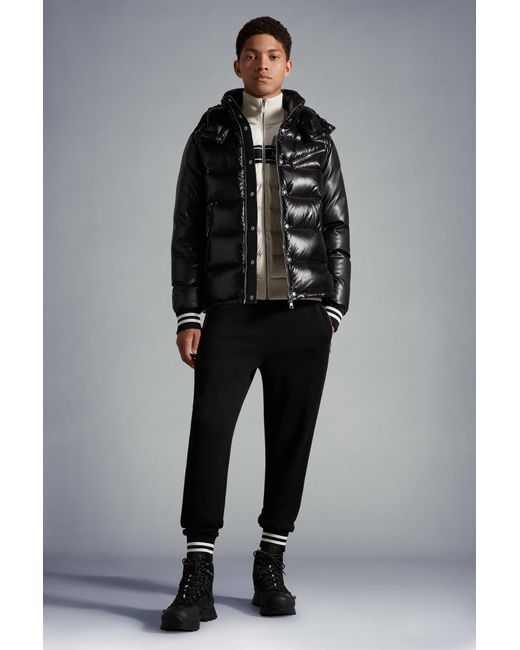 Moncler Black Vercors Logo Patch Short Down Jacket for men