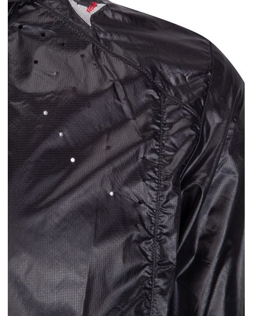 Roa Black Packable Zipped Jacket for men