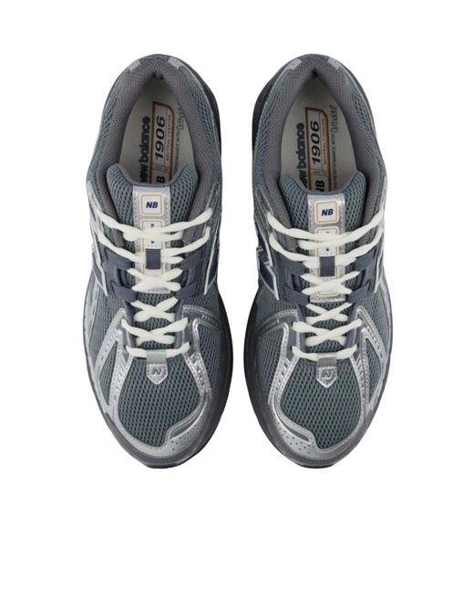 New Balance Gray Round-Toe Sneakers for men