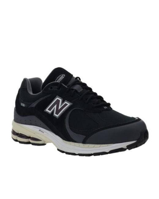 New Balance Black 2002R Lace-Up Sneakers for men