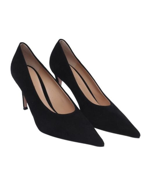 Gianvito Rossi Black Robbie Pointed Toe Pumps