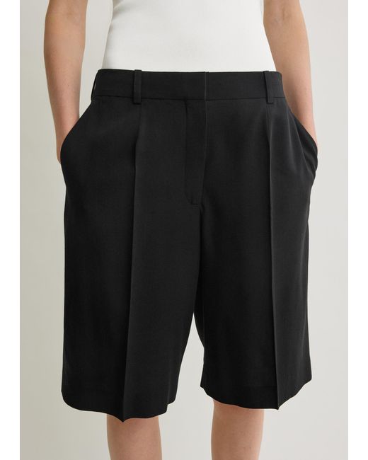Totême  Black Totême Tailored Bermuda Shorts