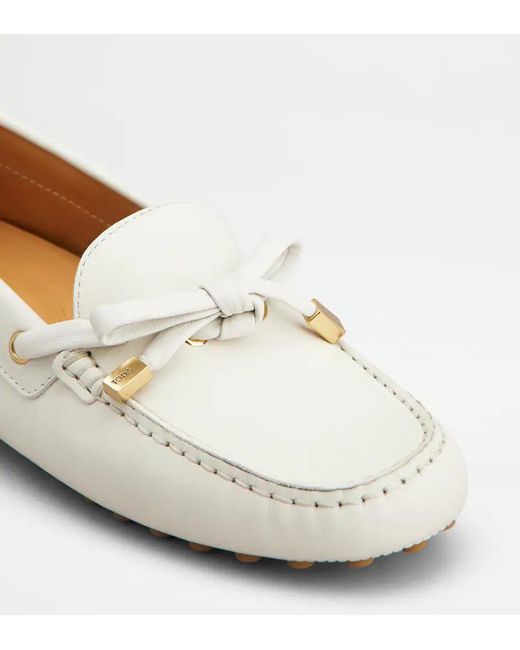 Tod's White Gommino Bow Detail Flat Shoes