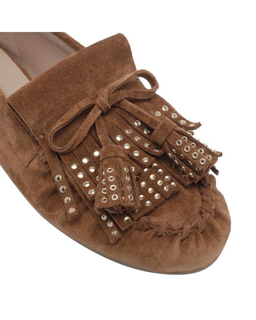 Stuart Weitzman Brown Round-Toe Loafers