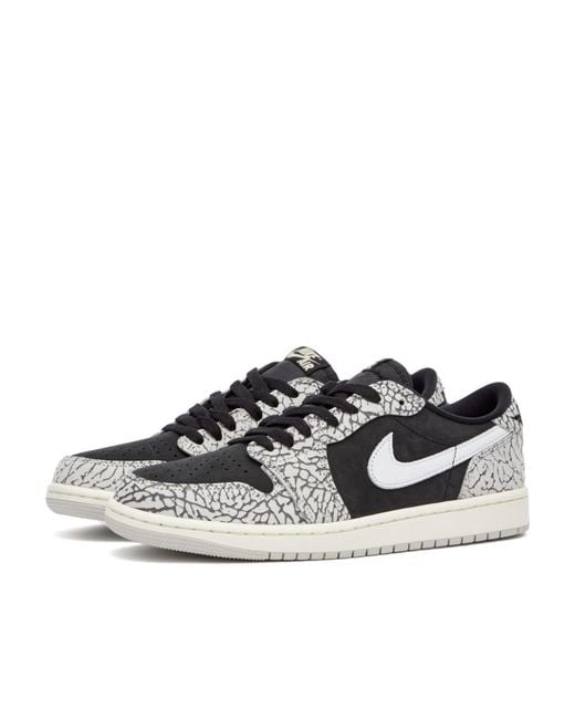 Nike White Low-Cut Casual Sneakers
