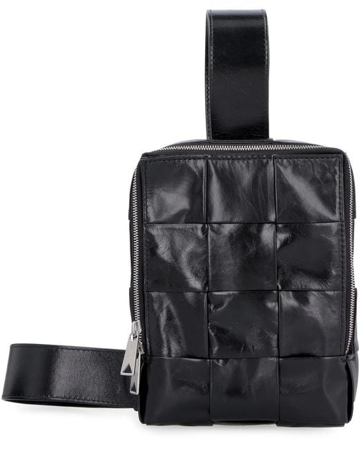 Bottega Veneta Black Interwoven-Design Messenger Bag for men
