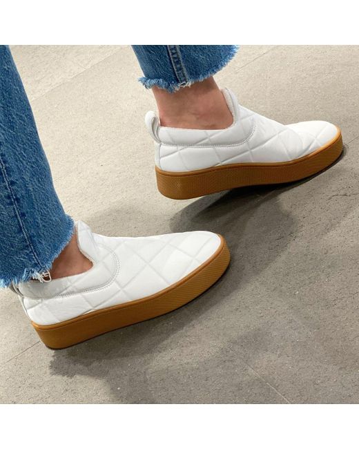 Bottega Veneta White Quilted Casual Sneakers for men