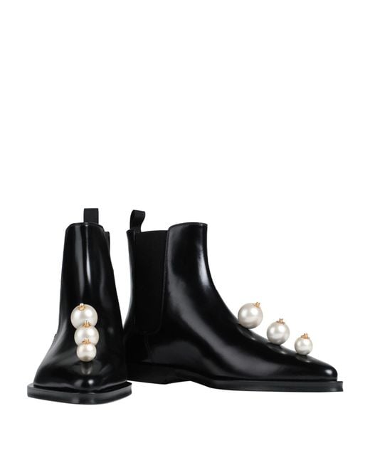 Dolce & Gabbana Black Minimalist Cowhide Slippers