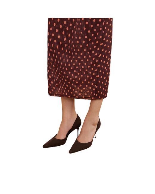 Manolo Blahnik Brown Solid Color Suede Pumps