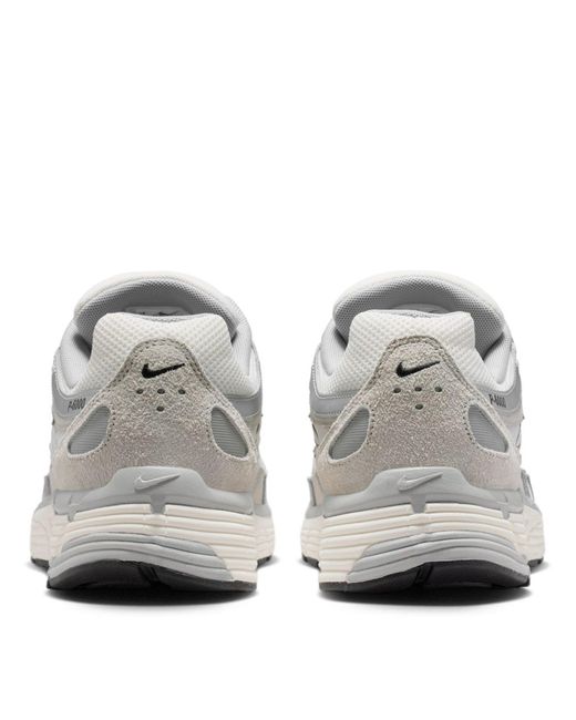 Nike Gray Solid Color Trainers for men