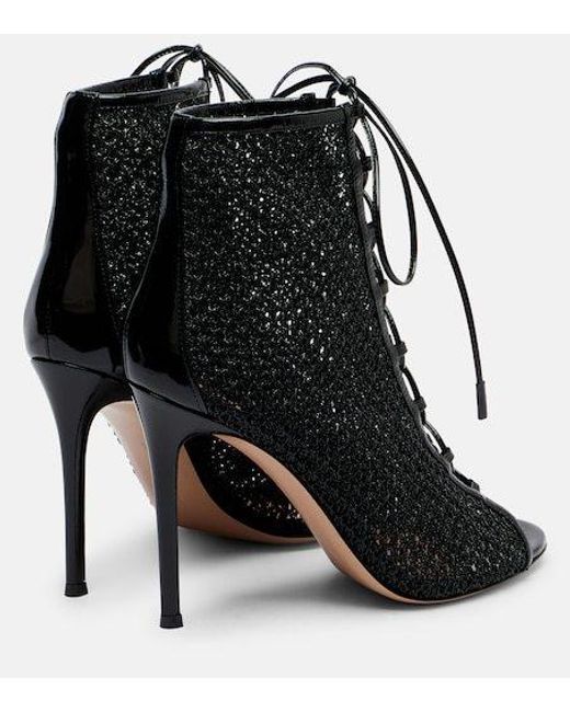 Gianvito Rossi Black Solid Color Leather Sandals