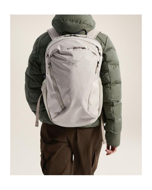 Arc'teryx Mantis 26 Backpack in Gray for Men | Lyst