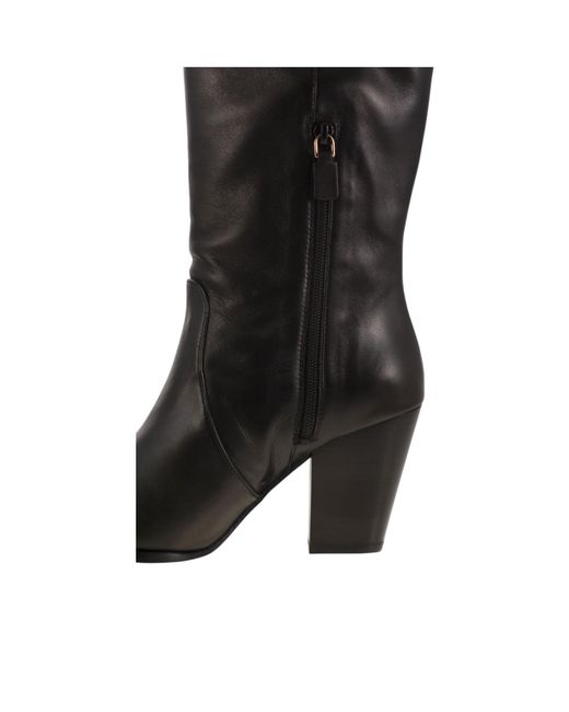 Stuart Weitzman Black Round-Toed Boots