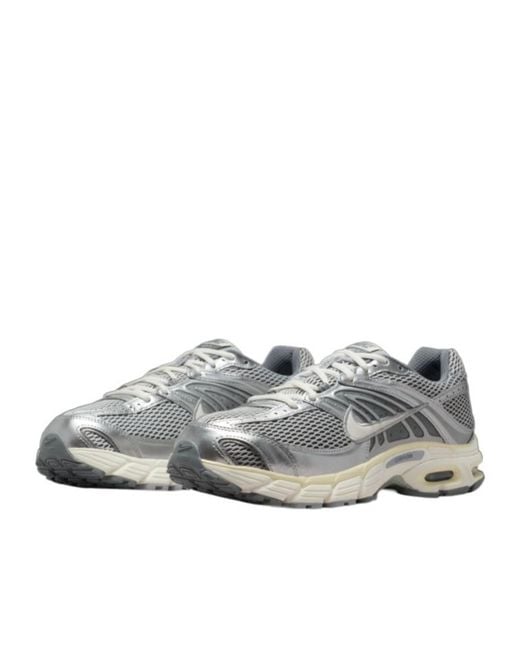 Nike Gray Low Top Lace Up Sneakers for men