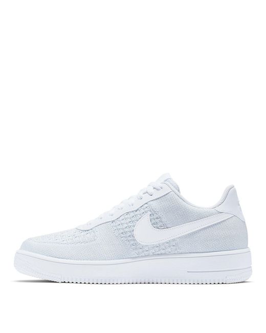 Nike White Simple And Casual Shoes for men